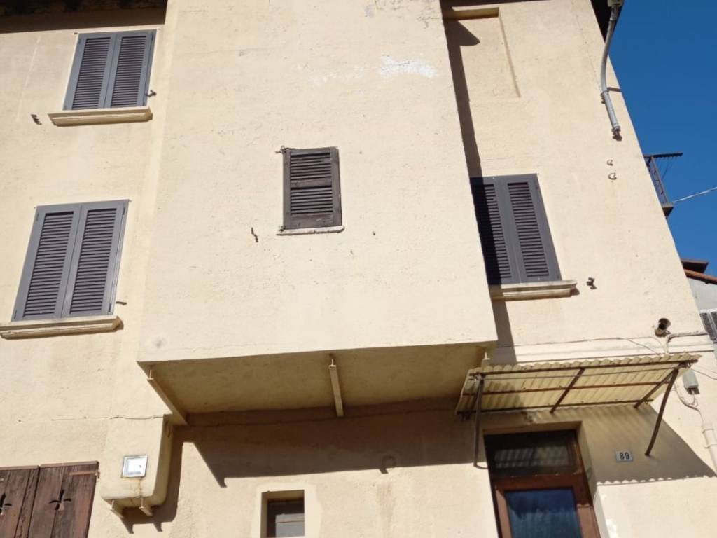 appartamento in vendita a Valvarrone in zona Vestreno