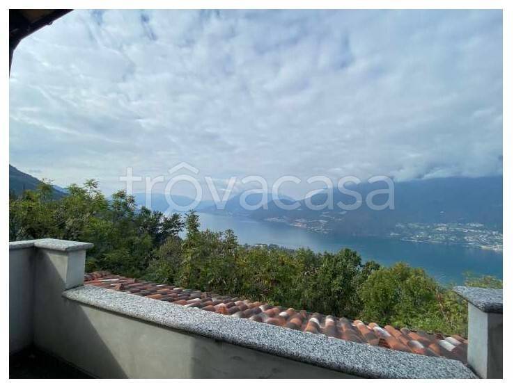 casa indipendente in vendita a Valvarrone