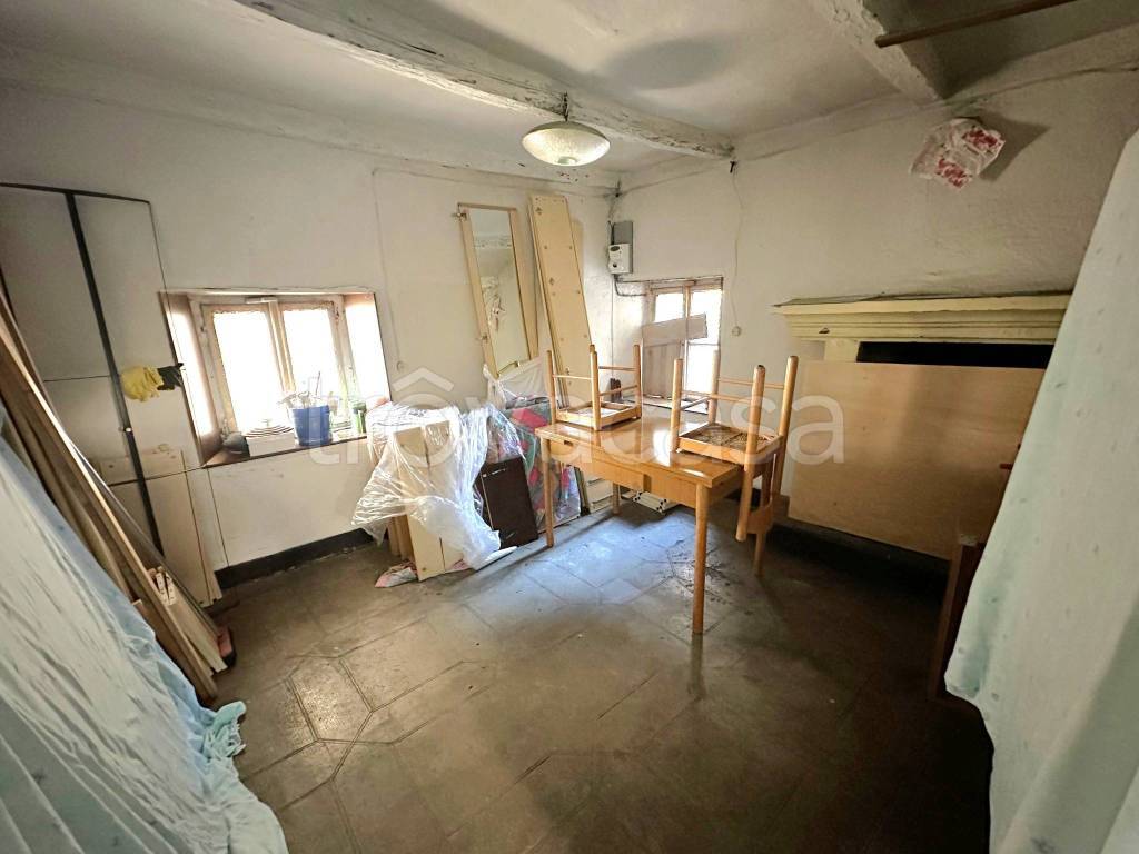 casa indipendente in vendita a Valvarrone in zona Vestreno