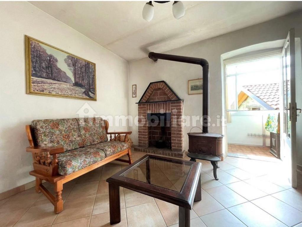 casa indipendente in vendita a Fraconalto in zona Castagnola