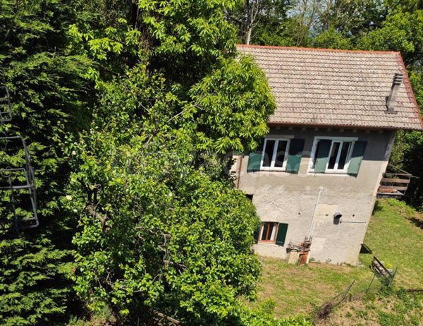 casa indipendente in vendita a Fraconalto in zona Freccia