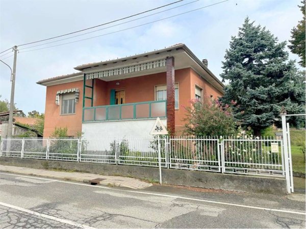 casa indipendente in vendita a Francavilla Bisio