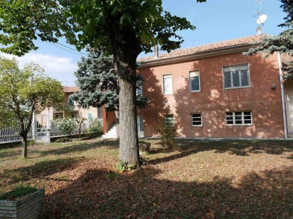 casa indipendente in vendita a Francavilla Bisio