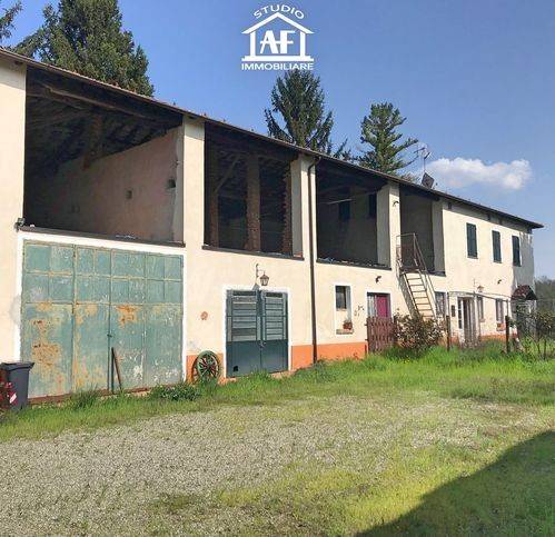 casa indipendente in vendita a Francavilla Bisio