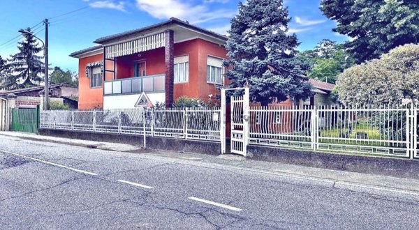 casa indipendente in vendita a Francavilla Bisio