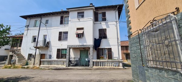 casa indipendente in vendita a Francavilla Bisio