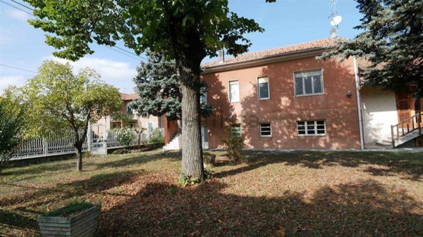 casa indipendente in vendita a Francavilla Bisio in zona Bisio