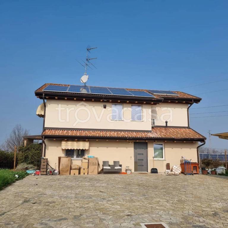 casa indipendente in vendita a Francavilla Bisio in zona Bisio