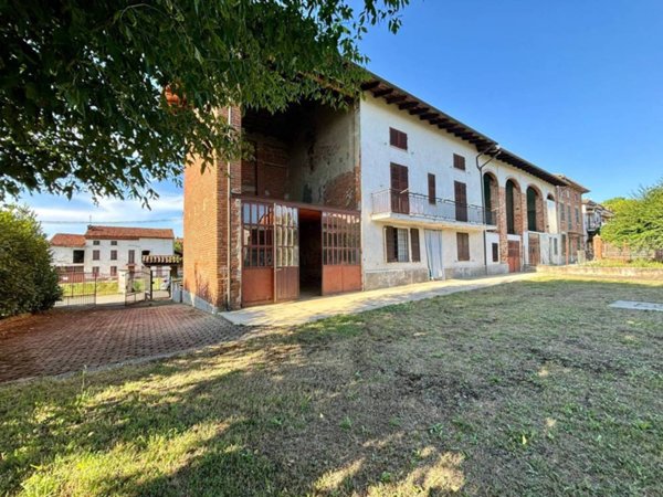 casa indipendente in vendita a Frascaro