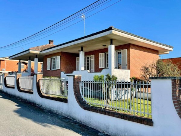 casa indipendente in vendita a Frascaro