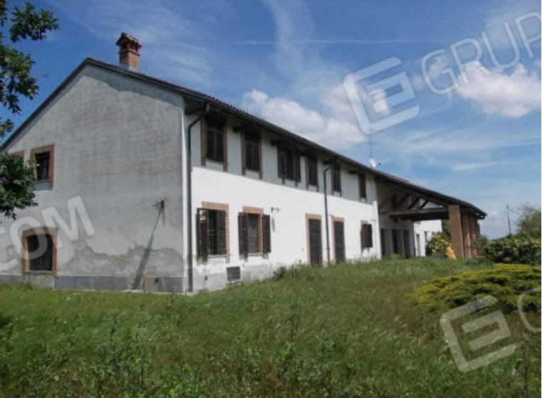 casa indipendente in vendita a Frascaro