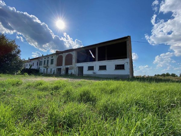 casa indipendente in vendita a Frascaro in zona Tacconotti
