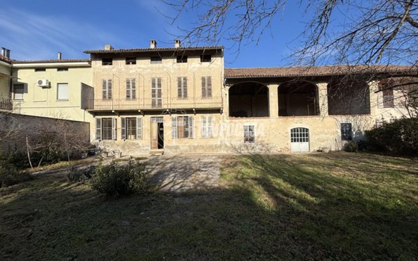 appartamento in vendita a Frassineto Po