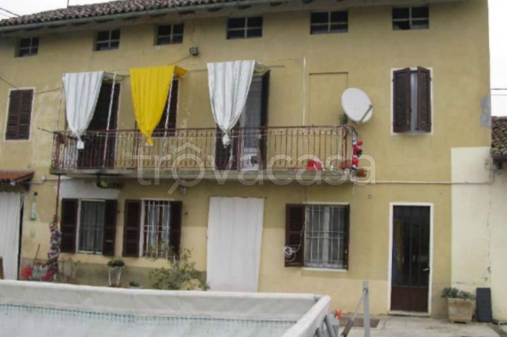 appartamento in vendita a Frassineto Po