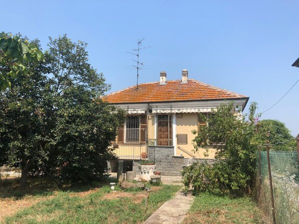 appartamento in vendita a Frassineto Po