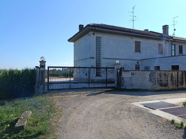 casa indipendente in vendita a Frassineto Po