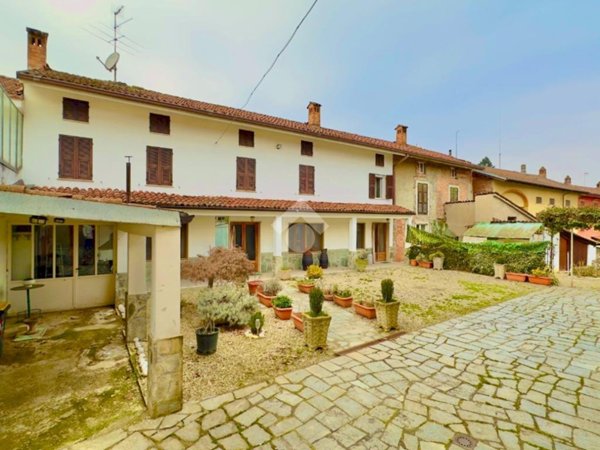casa semindipendente in vendita a Fresonara