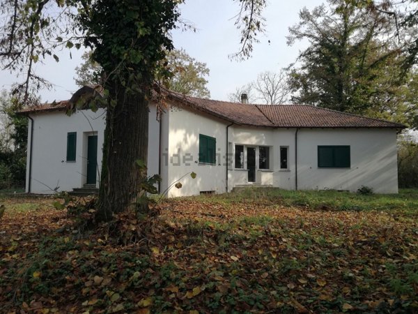 casa indipendente in vendita a Fresonara