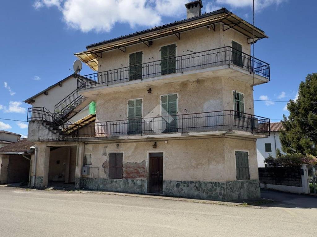casa indipendente in vendita a Fresonara