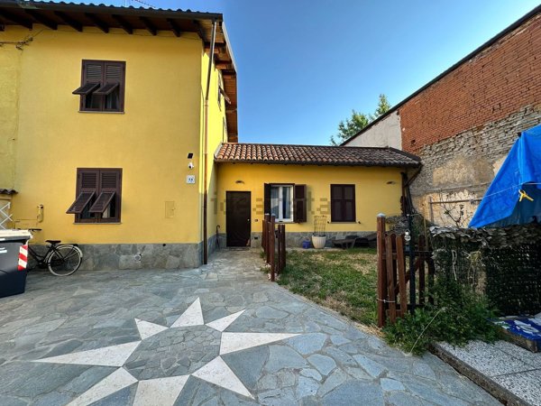 casa indipendente in vendita a Fresonara