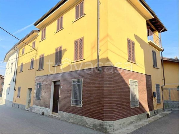 casa indipendente in vendita a Fresonara