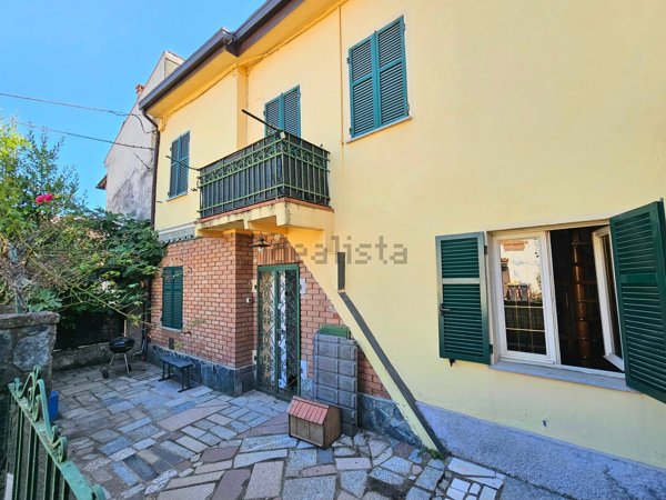 casa indipendente in vendita a Frugarolo