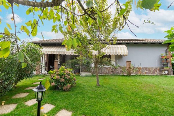 casa indipendente in vendita a Frugarolo