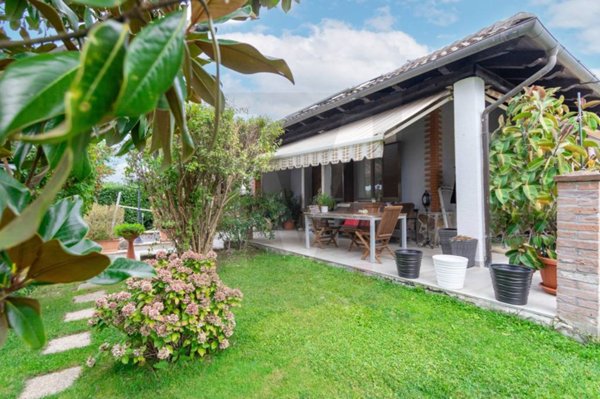 casa indipendente in vendita a Frugarolo