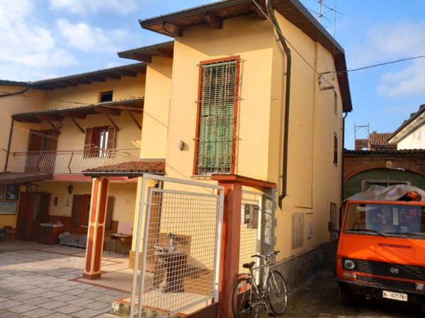 casa indipendente in vendita a Frugarolo