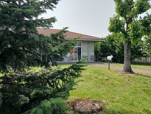 casa indipendente in vendita a Frugarolo