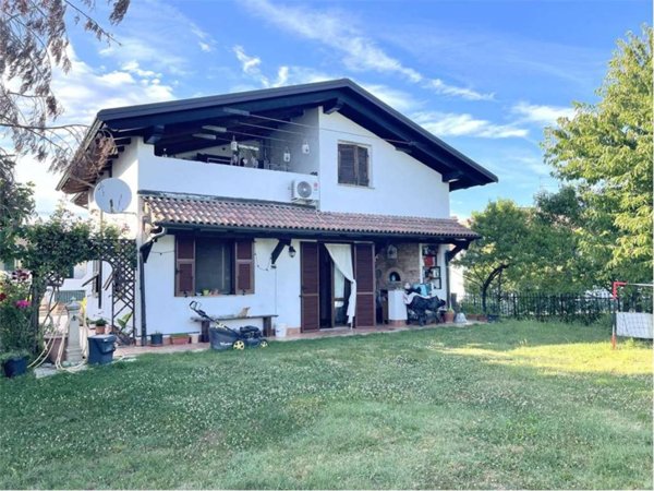 casa indipendente in vendita a Frugarolo