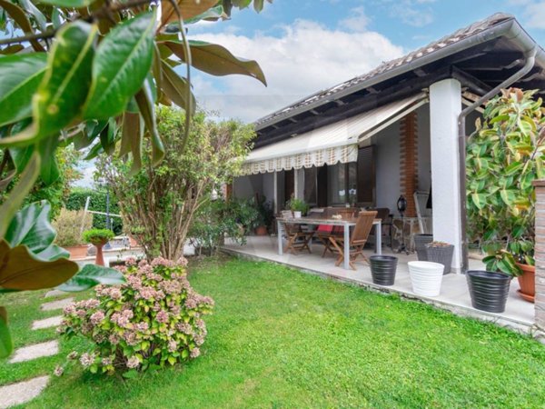 casa indipendente in vendita a Frugarolo