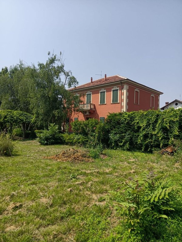 casa indipendente in vendita a Frugarolo