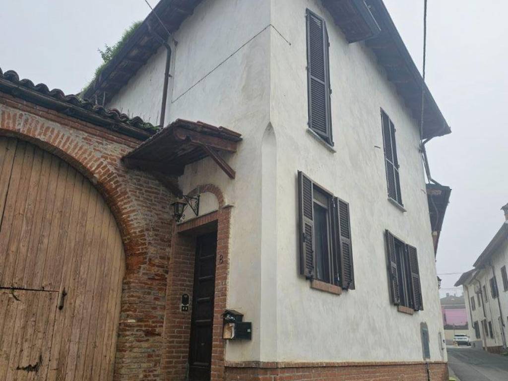 casa indipendente in vendita a Frugarolo