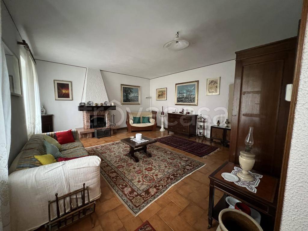 casa indipendente in vendita a Frugarolo