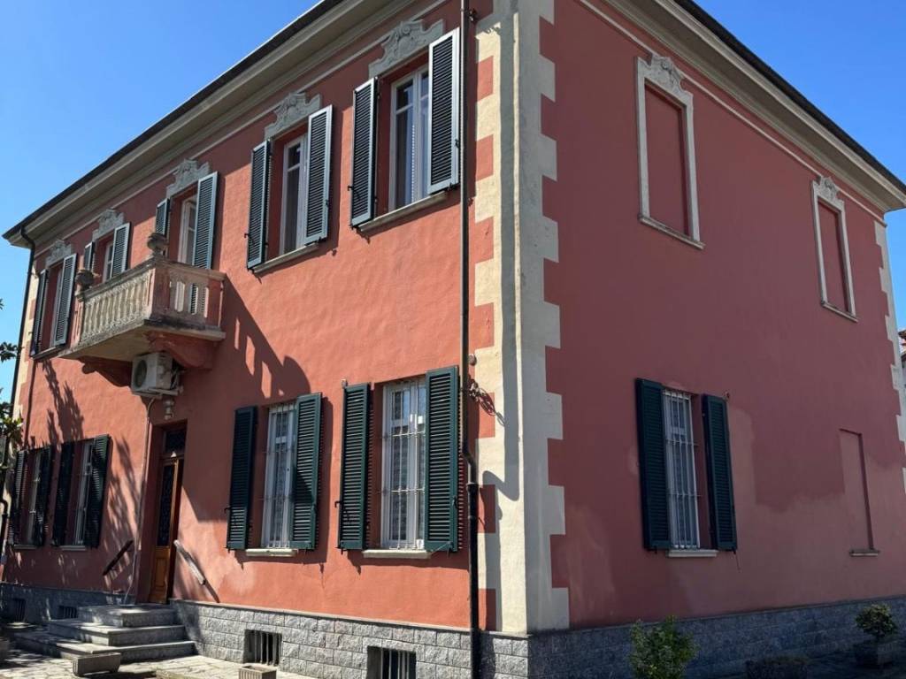 casa indipendente in vendita a Frugarolo