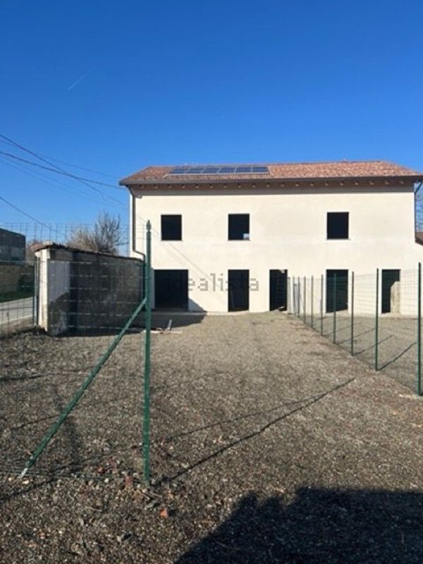 casa semindipendente in vendita a Frugarolo