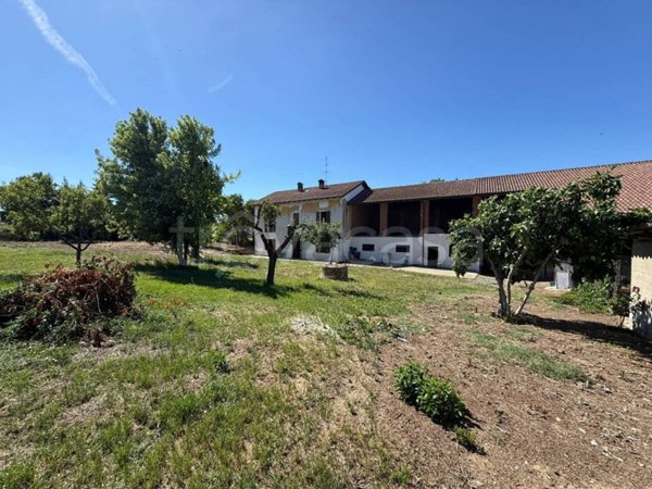 casa indipendente in vendita a Frugarolo in zona Mandrino