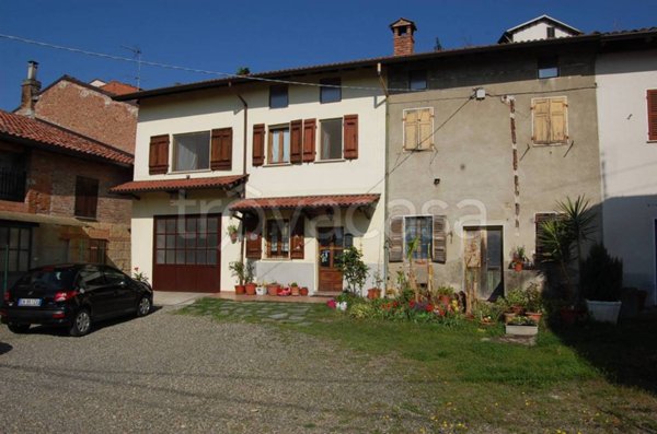 casa indipendente a Lu e Cuccaro Monferrato in zona Cuccaro Monferrato
