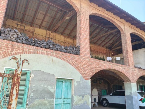 casa indipendente in vendita a Fubine Monferrato in zona Fugassa