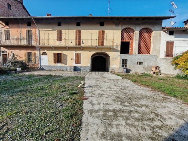 casale in vendita a Gabiano