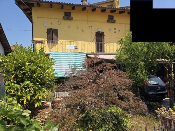 casa indipendente in vendita a Gabiano in zona Sessana
