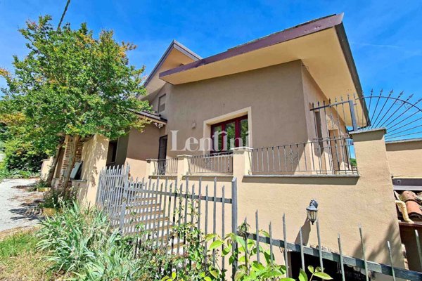 casa indipendente in vendita a Gabiano in zona Mincengo