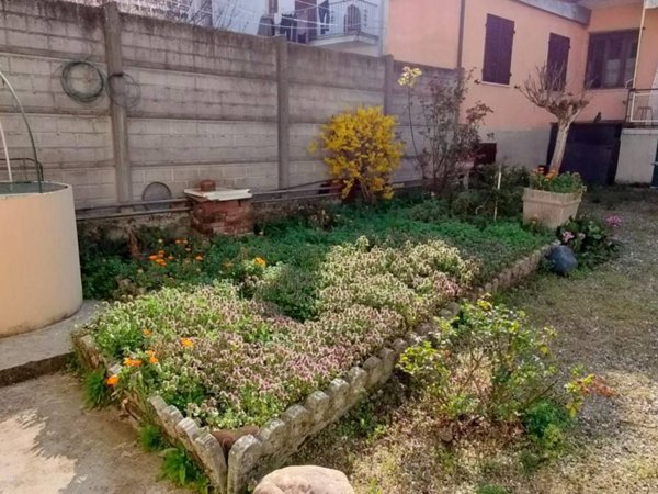 casa indipendente in vendita a Gamalero