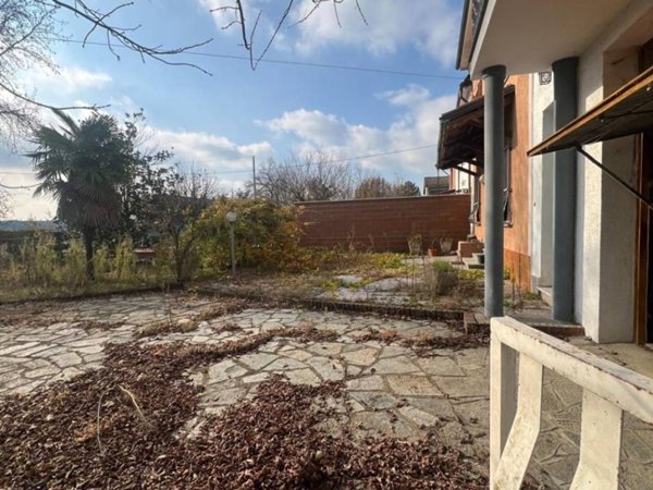 casa indipendente in vendita a Gamalero