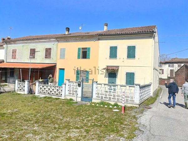 quadrivano in vendita a Gamalero