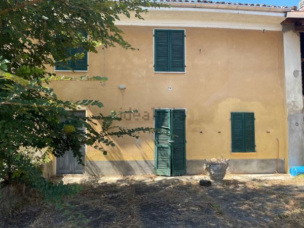 casale in vendita a Gamalero