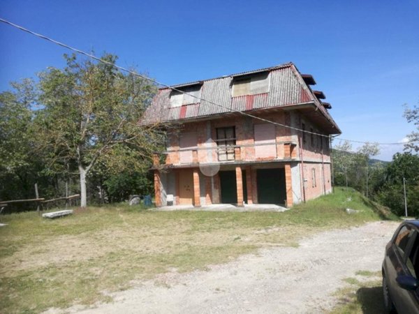 locale di sgombero in vendita a Garbagna