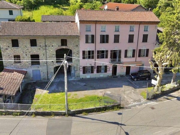 casa indipendente in vendita a Garbagna