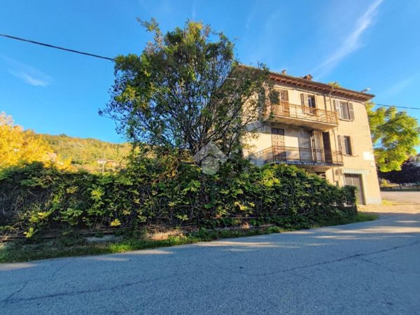 casa semindipendente in vendita a Garbagna